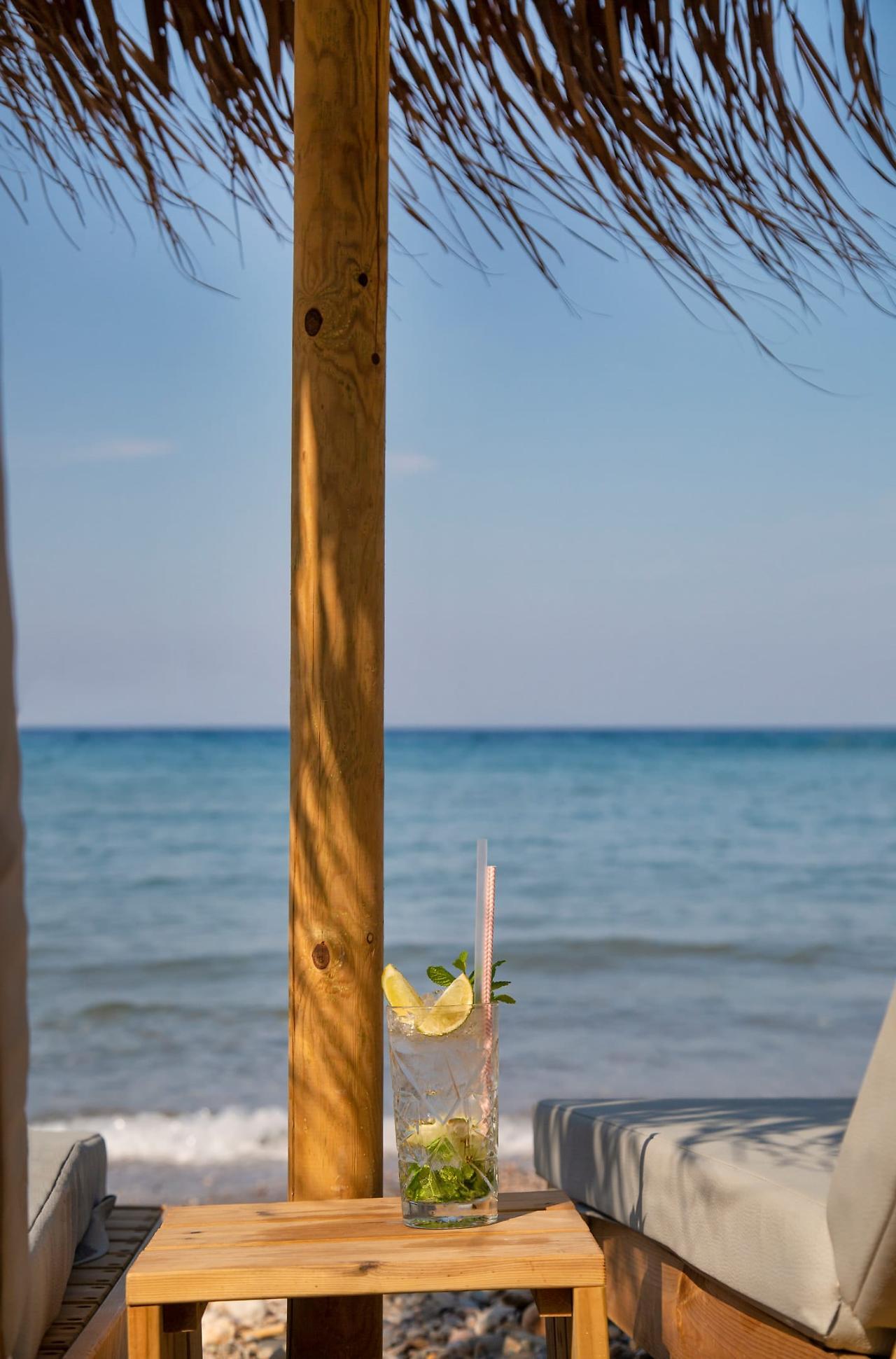 Samian Mare Hotel, Suites & Spa Karlovassi Exterior foto